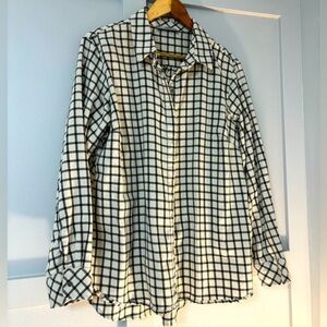 💕Silent Show Pick💕 Black And Cream Button Down Flannel Shirt